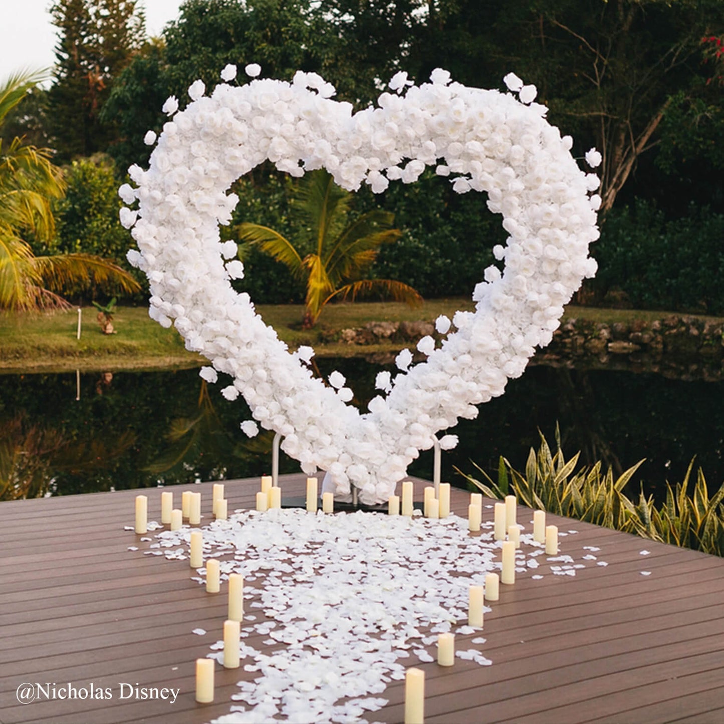 8ft White Rose Flower Wall Romantic Atmosphere Heart Shaped Wedding Decoration Indoor-ubackdrop