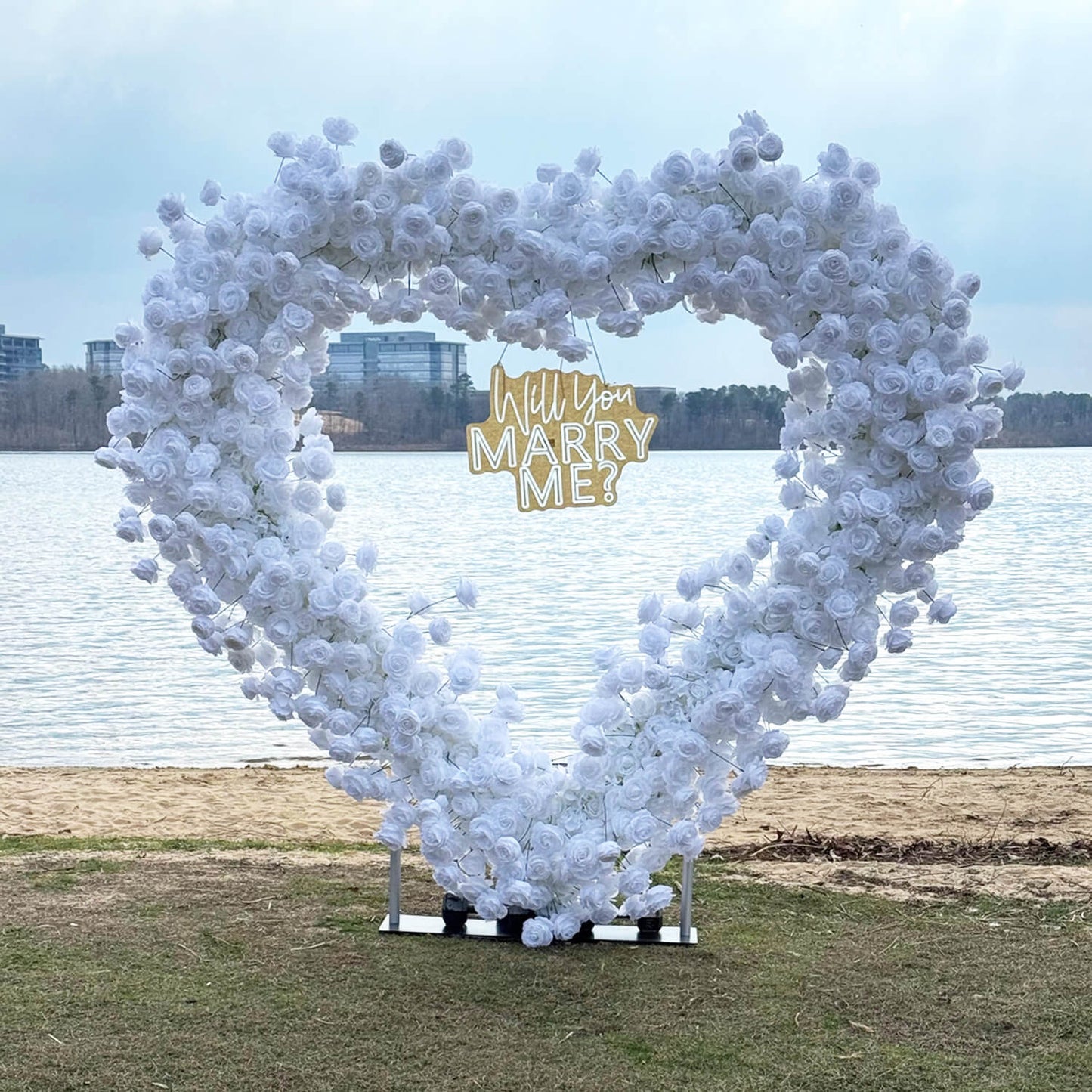 8ft White Rose Flower Wall Romantic Atmosphere Heart Shaped Wedding Decoration Indoor-ubackdrop