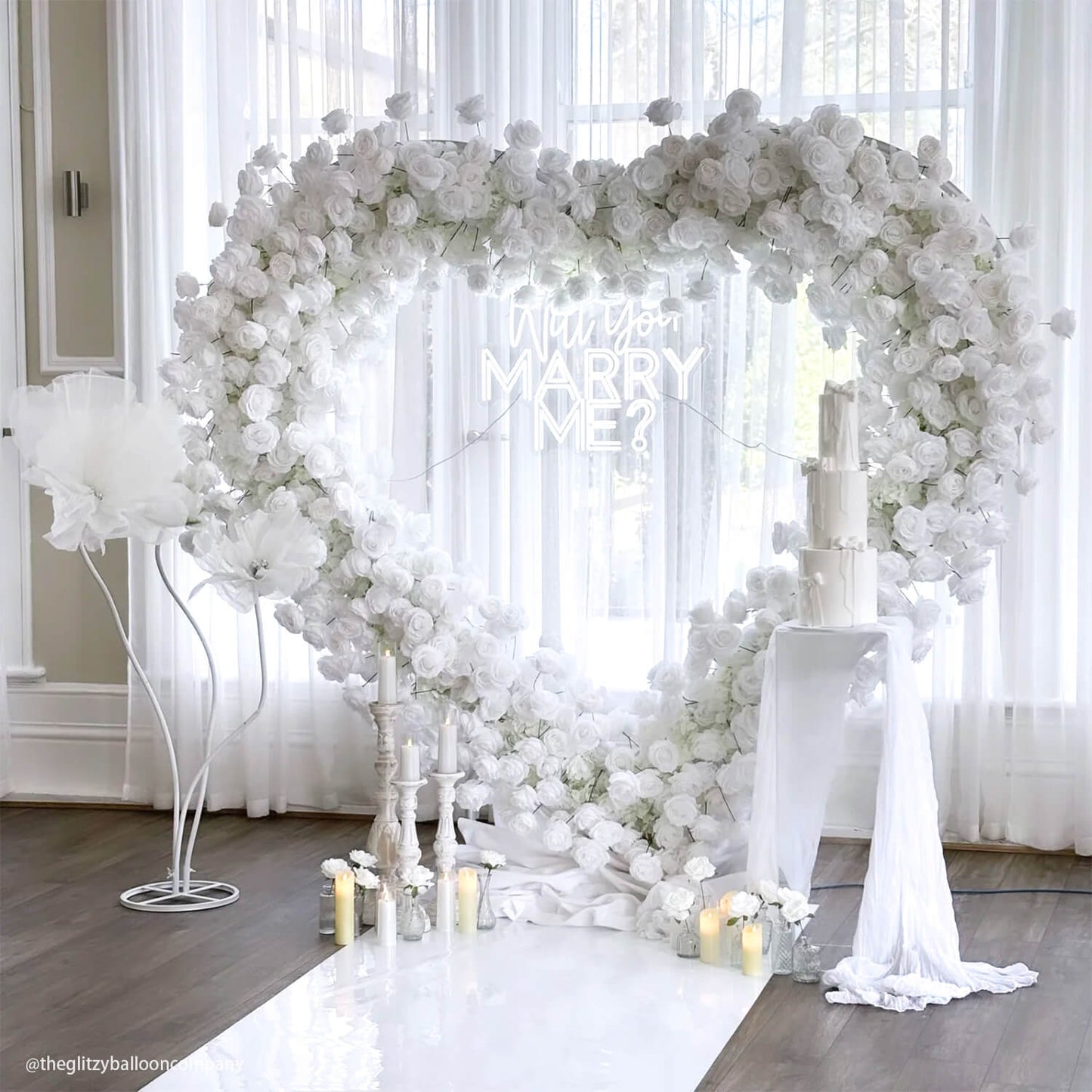 8ft White Rose Flower Wall Romantic Atmosphere Heart Shaped Wedding Decoration Indoor-ubackdrop