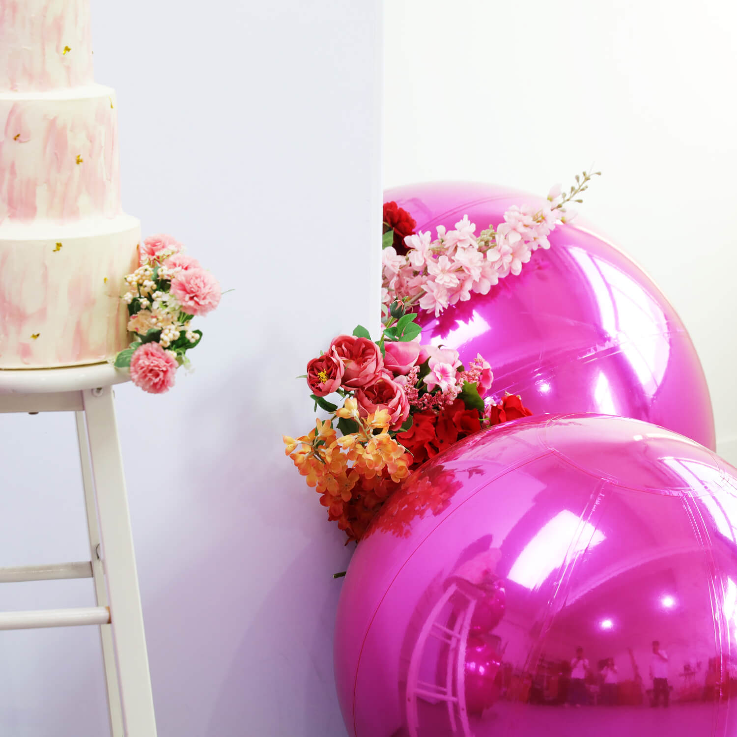 6.5x7.2ft Black Arc de Triomphe Party Backdrop Stand-ubackdrop