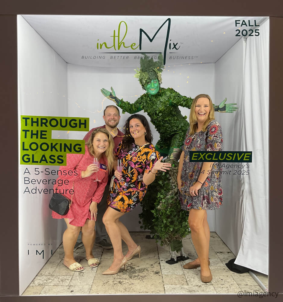 6.5x7.5ft Magazine Photo Booth Party Photo Box