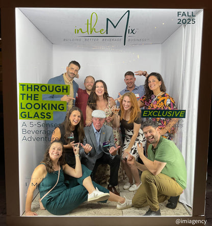 6.5x7.5ft Magazine Photo Booth Party Photo Box