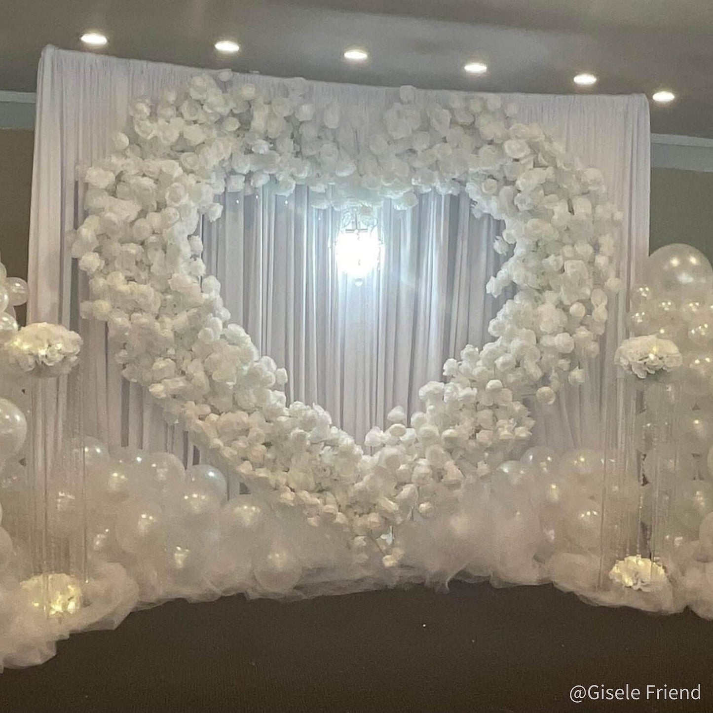 8ft White Rose Flower Wall Romantic Atmosphere Heart Shaped Wedding Decoration Indoor-ubackdrop