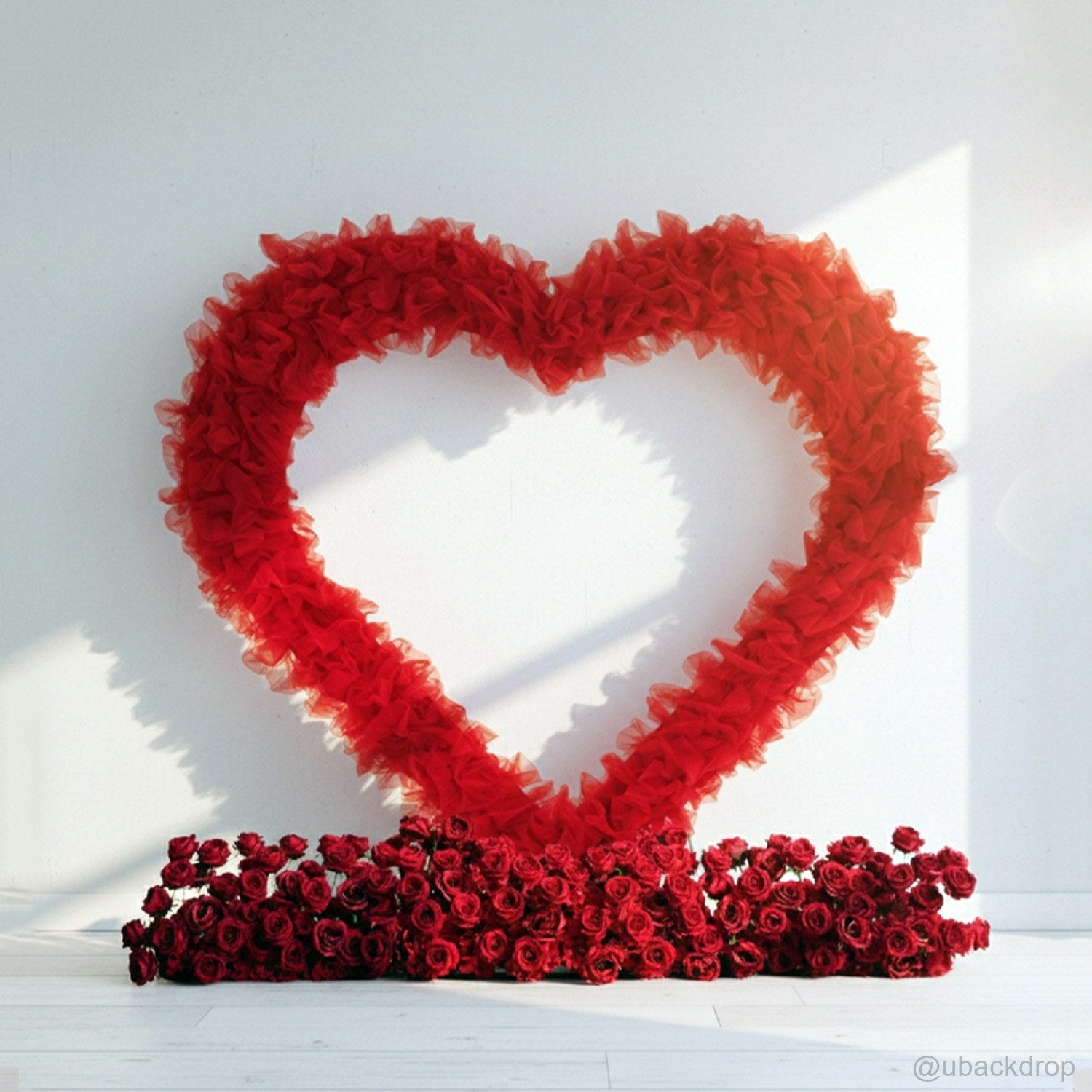 red-heart-flower-stand-backdrop-for-wedding-party-event