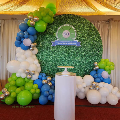 Boxwood Round Backdrop | Birthday Party Decoration-ubackdrop