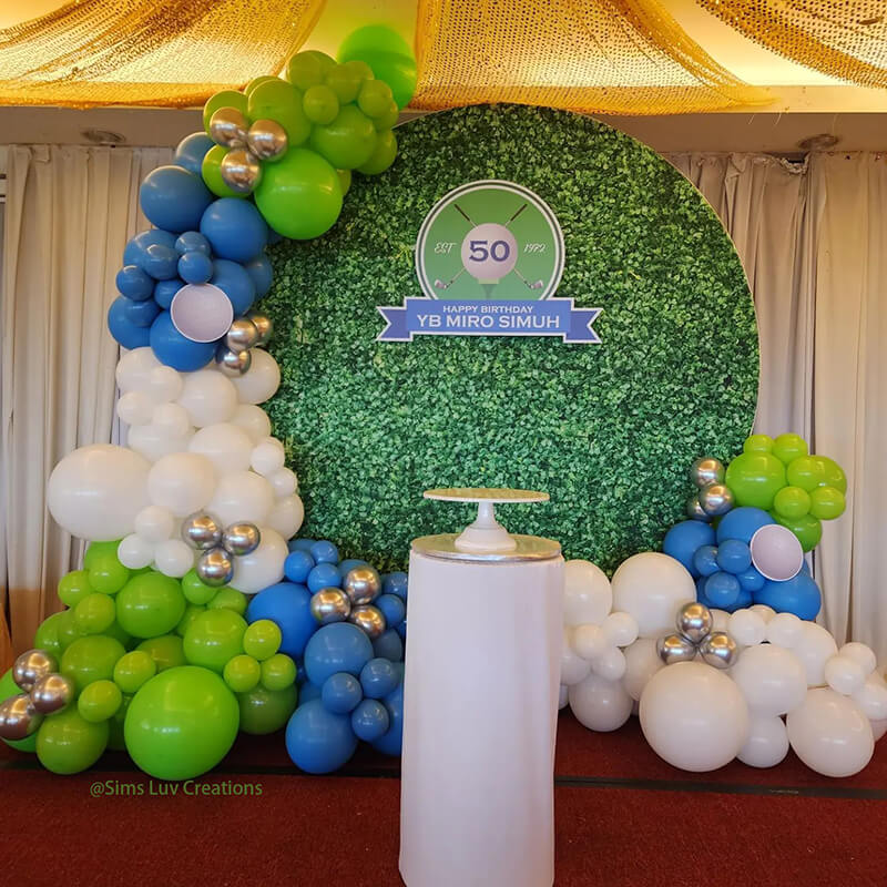Boxwood Round Backdrop | Birthday Party Decoration-ubackdrop